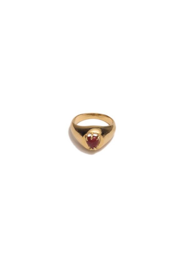 Anillo de oro con corazon