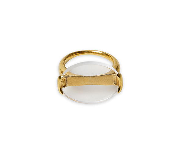 Gold signet ring set with a clear quartz