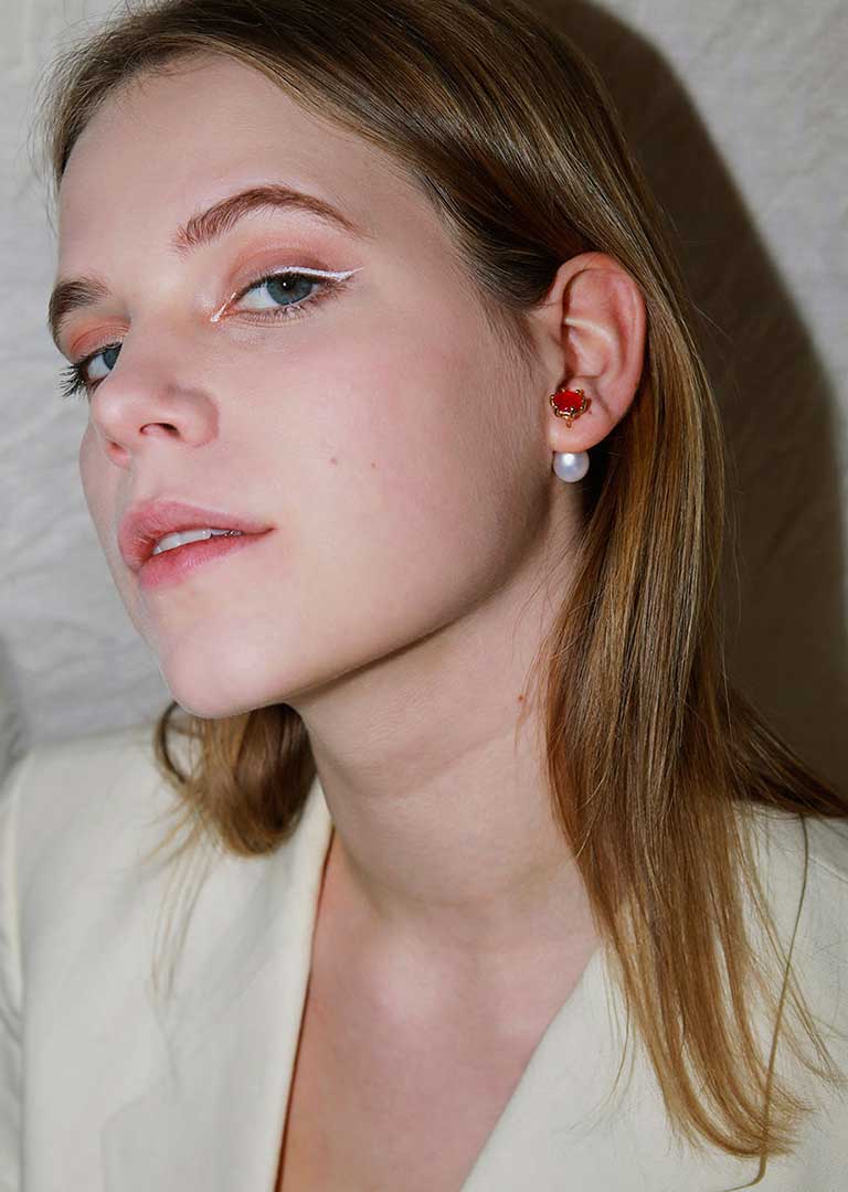 large-pearl-and-magenta-1